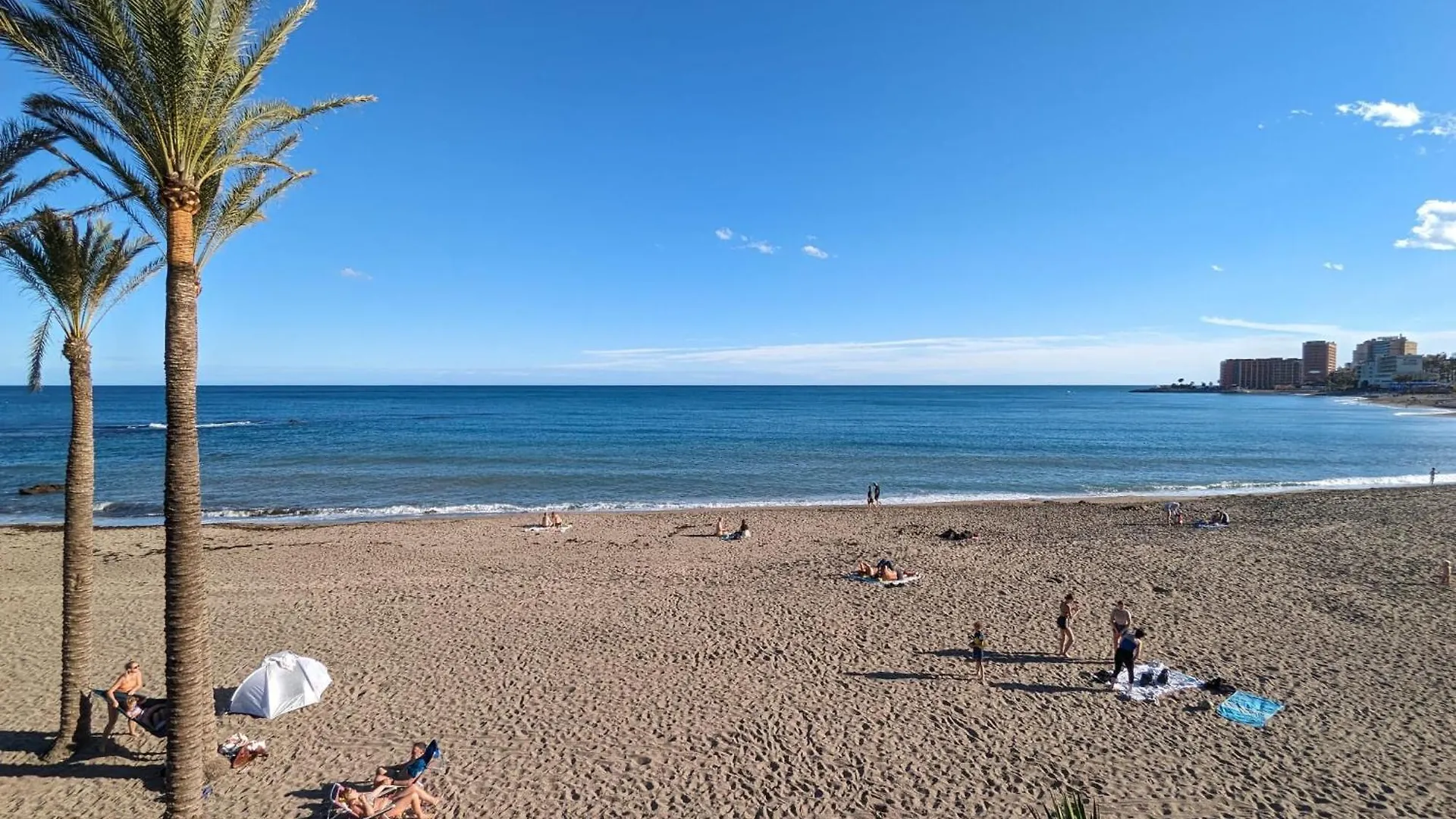 Estudio Jupiter 916 con fantasticas vistas Benalmádena España